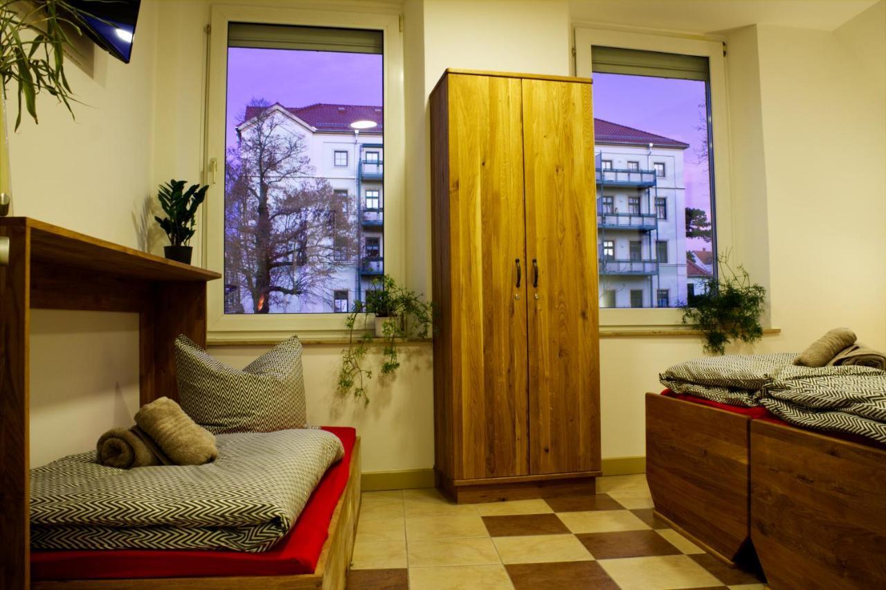 Kl17 Ostel Doebeln Hostel Екстериор снимка